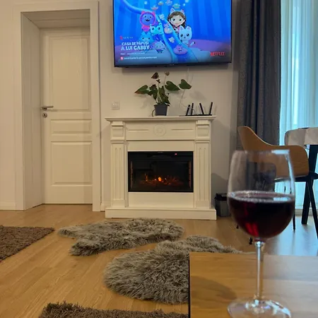 Tomis Apartment *