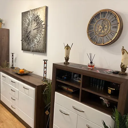 Apartment Tomis *